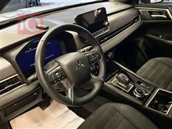 ميتسوبيشي اوتلاندر